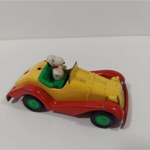 Vintage 1965 Snoopy & Woodstock Diecast AVIVA toy co. Incomplete Peanuts Toy Car